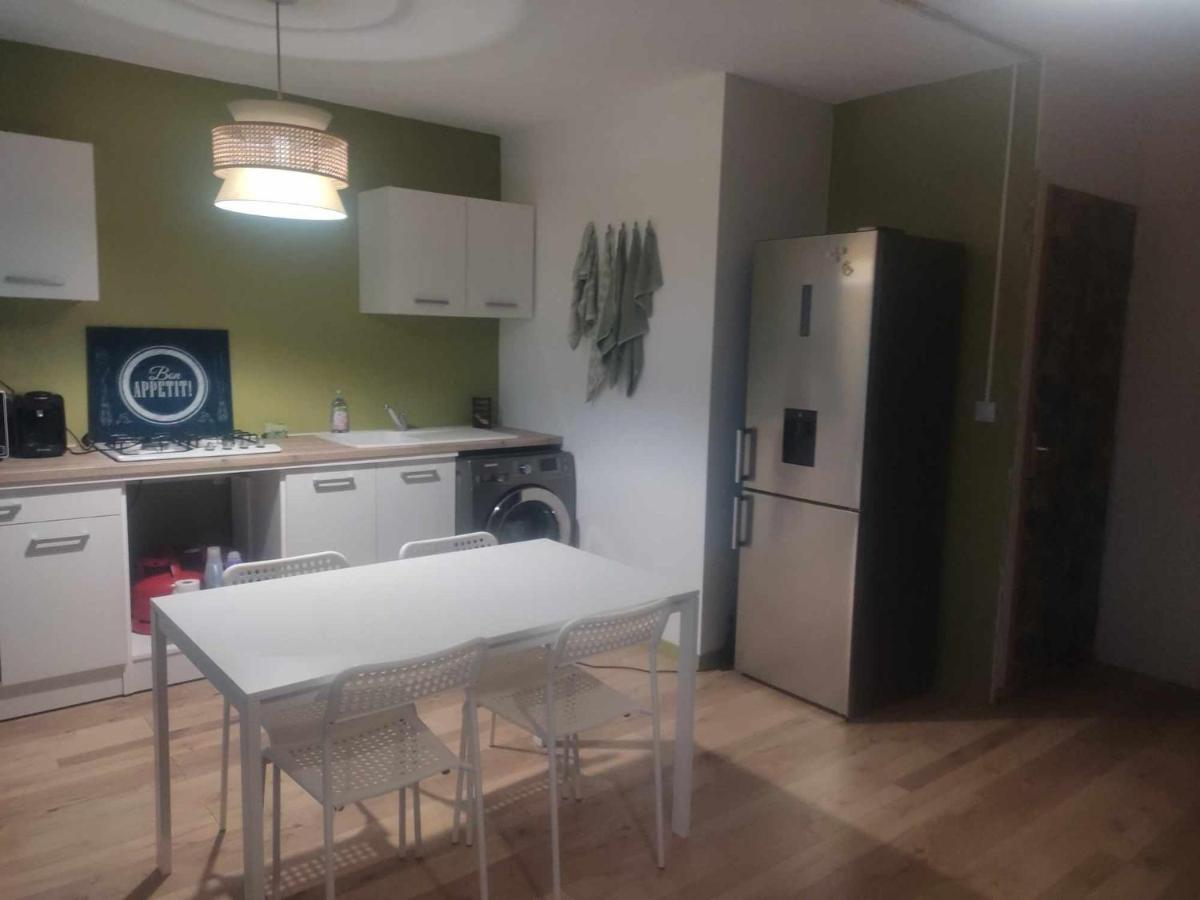 Appartement Jad'Iss à L'Isle-d'Abeau Extérieur photo